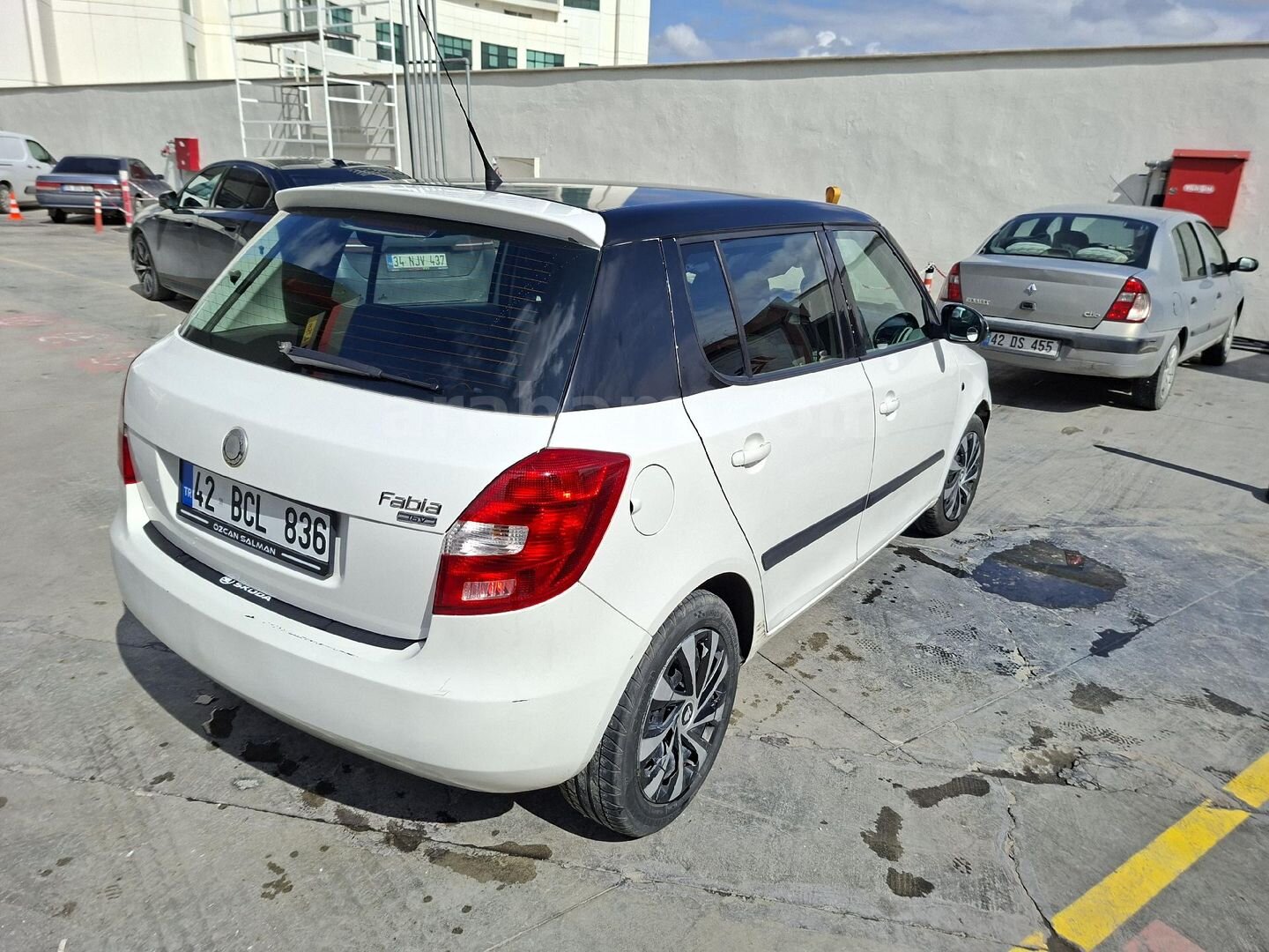 Sahibinden Skoda Fabia 1.4 Ambiente 2010 Model İstanbul 290.000 km Beyaz 6