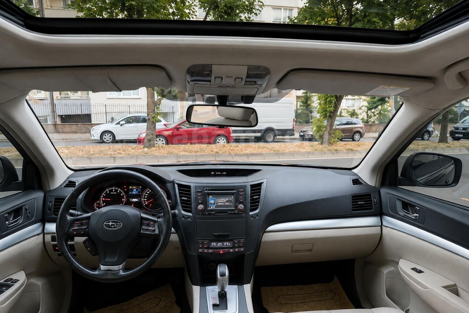 Sahibinden Subaru Outback 2.0 D Premium 2013 Model 3