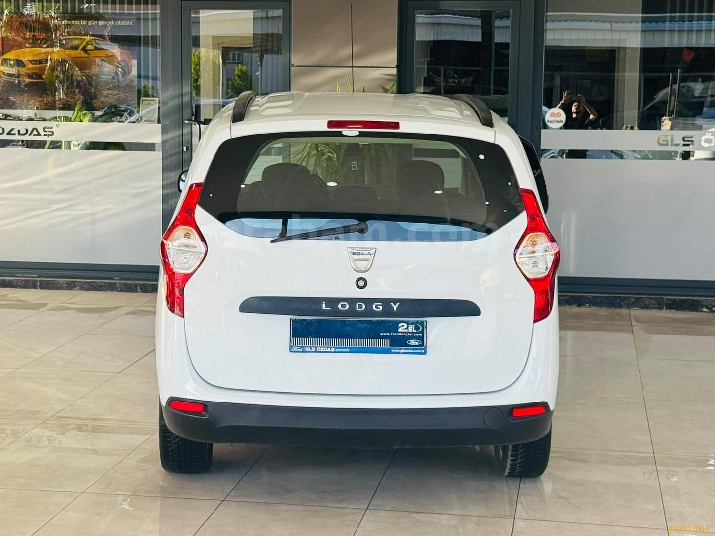 Galeriden Dacia Lodgy 1.5 dCi Laureate 2016 Model Mersin 619.000 km Beyaz 5