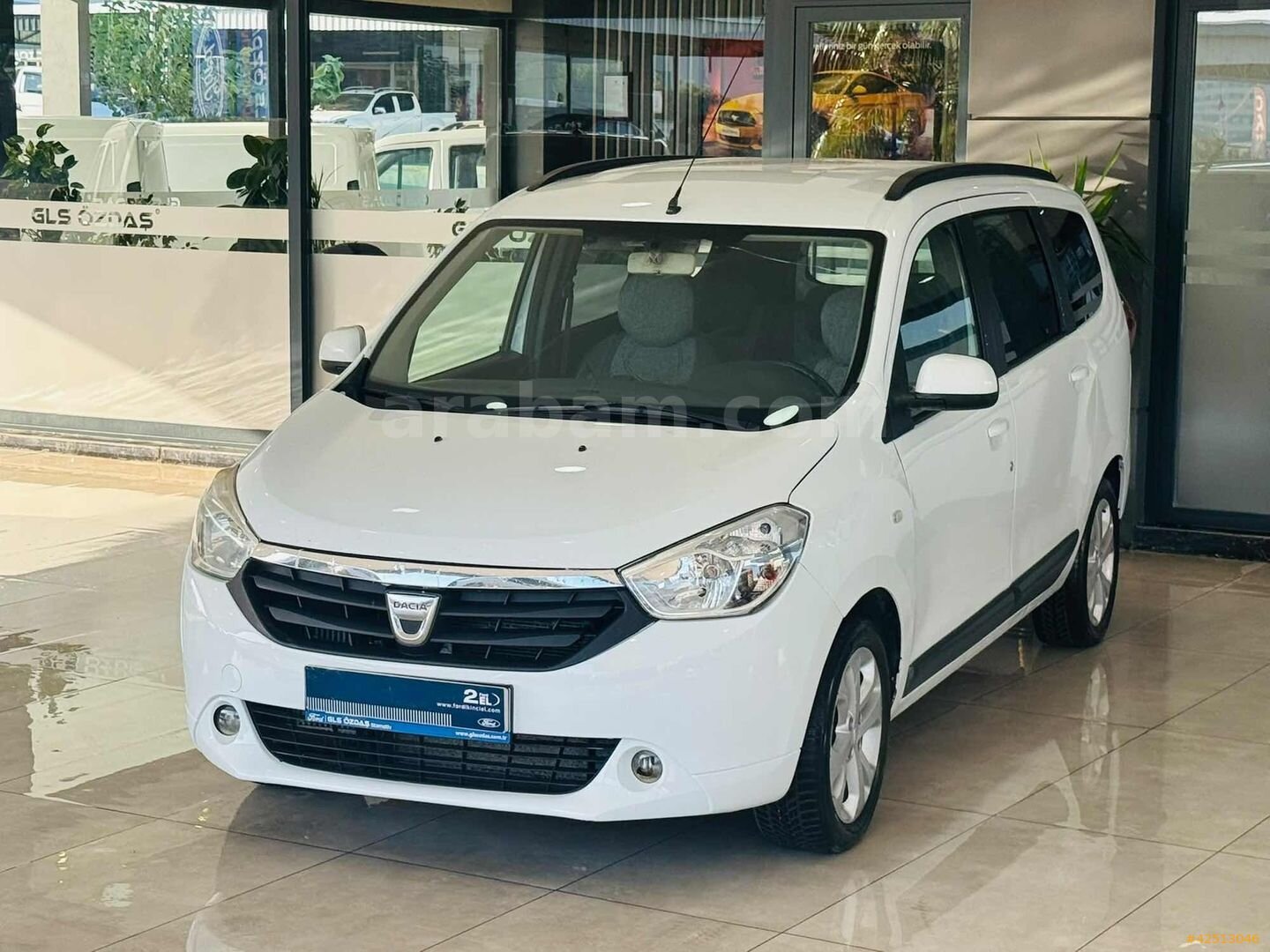 Galeriden Dacia Lodgy 1.5 dCi Laureate 2016 Model Mersin 619.000 km Beyaz 1