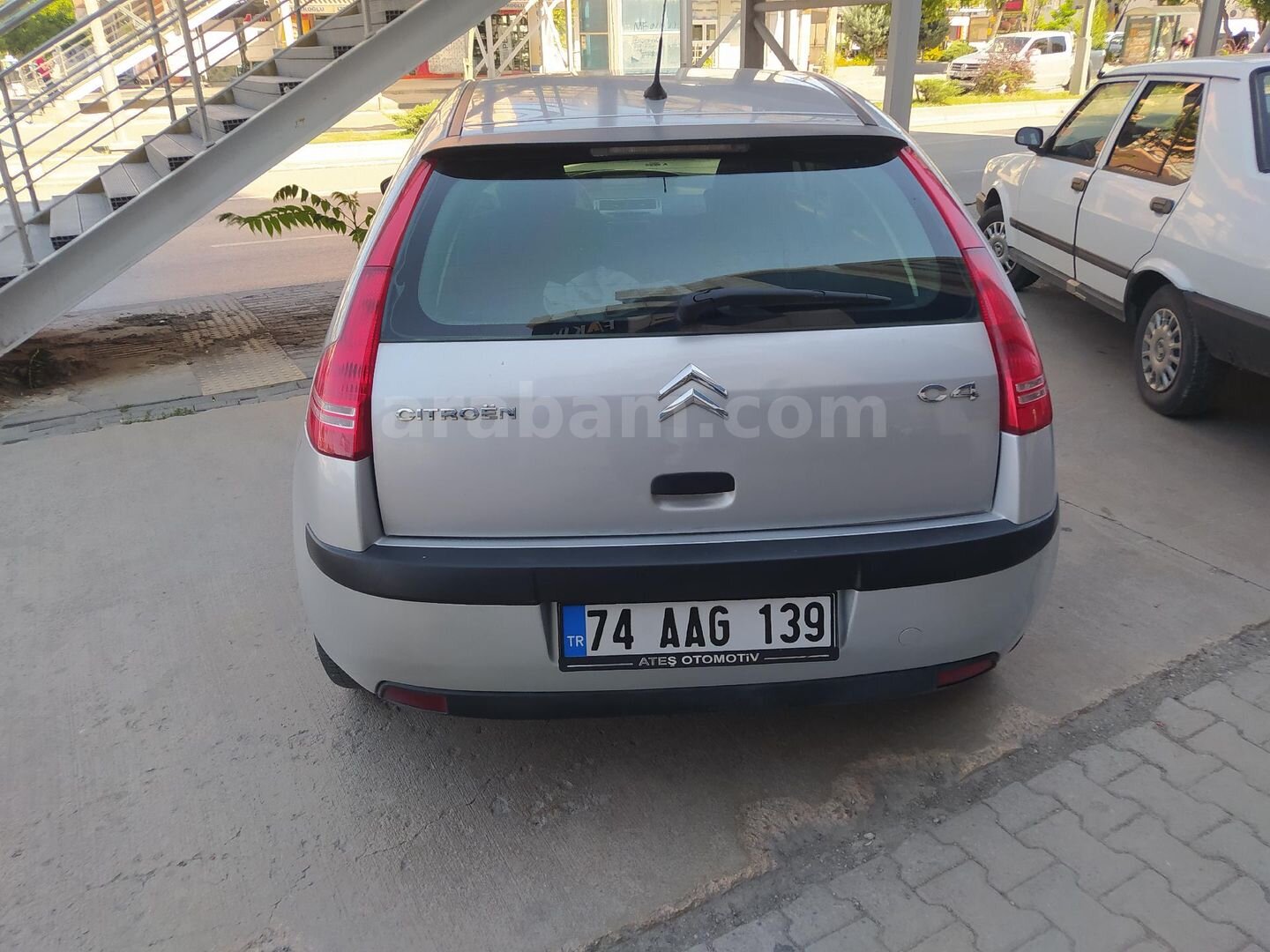 Sahibinden Citroen C4 1.6 HDi SX 2010 Model Ankara 193.750 km Gri (Gümüş) 3
