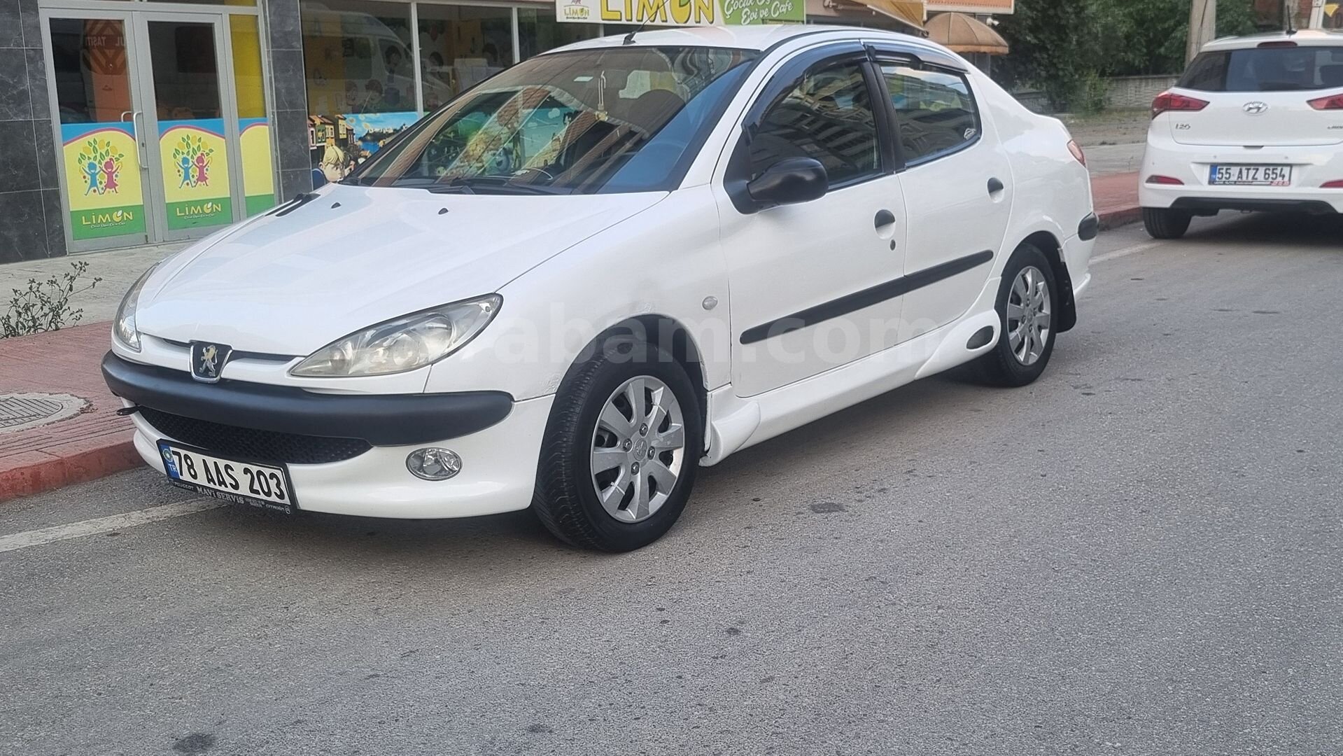 Sahibinden Peugeot 206 1.4 Comfort 2008 Model Samsun 247.000 km Beyaz 5