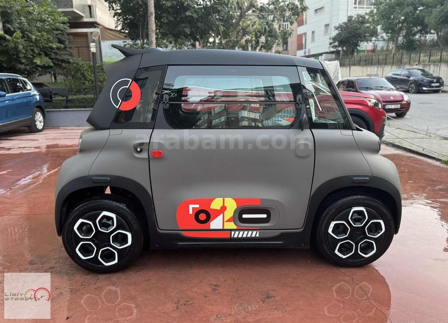 Galeriden Citroen AMİ My Ami Peps 2025 Model İstanbul 6.800 km Kahverengi 2