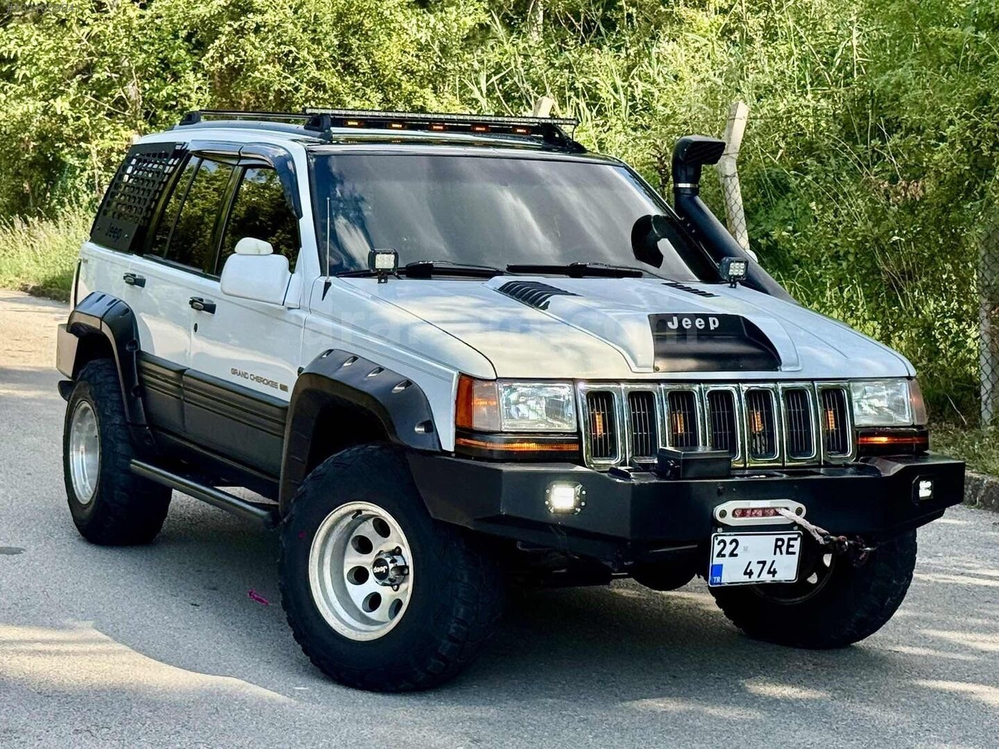 Galeriden Jeep Grand Cherokee 5.2 Limited 1997 Model Edirne 380.000 km Beyaz 5