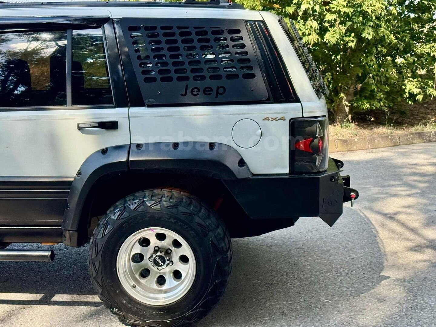 Galeriden Jeep Grand Cherokee 5.2 Limited 1997 Model Edirne 380.000 km Beyaz 6