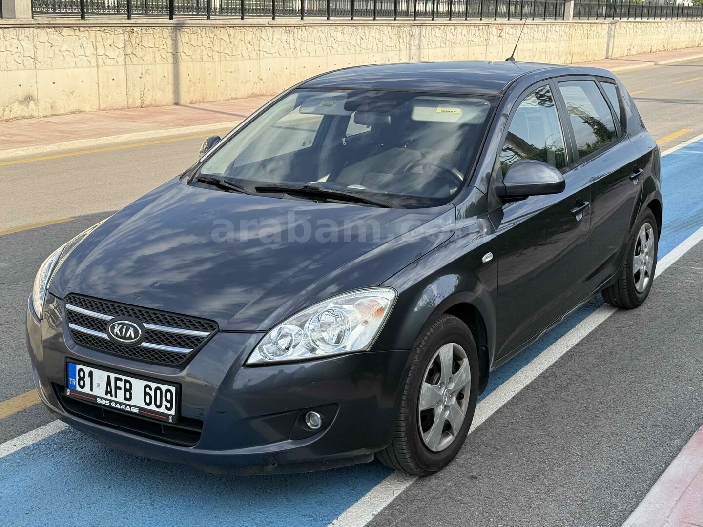 Galeriden Kia Ceed 1.6 CRDi Motion 2009 Model Sakarya 233.000 km Füme 1