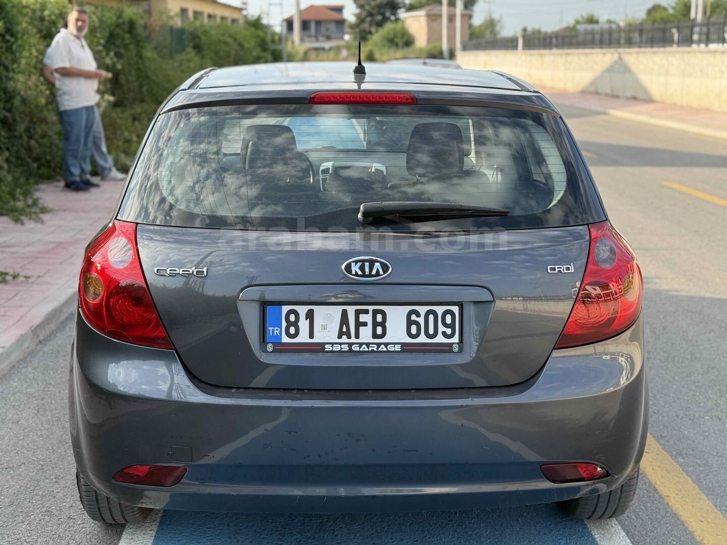 Galeriden Kia Ceed 1.6 CRDi Motion 2009 Model Sakarya 233.000 km Füme 4
