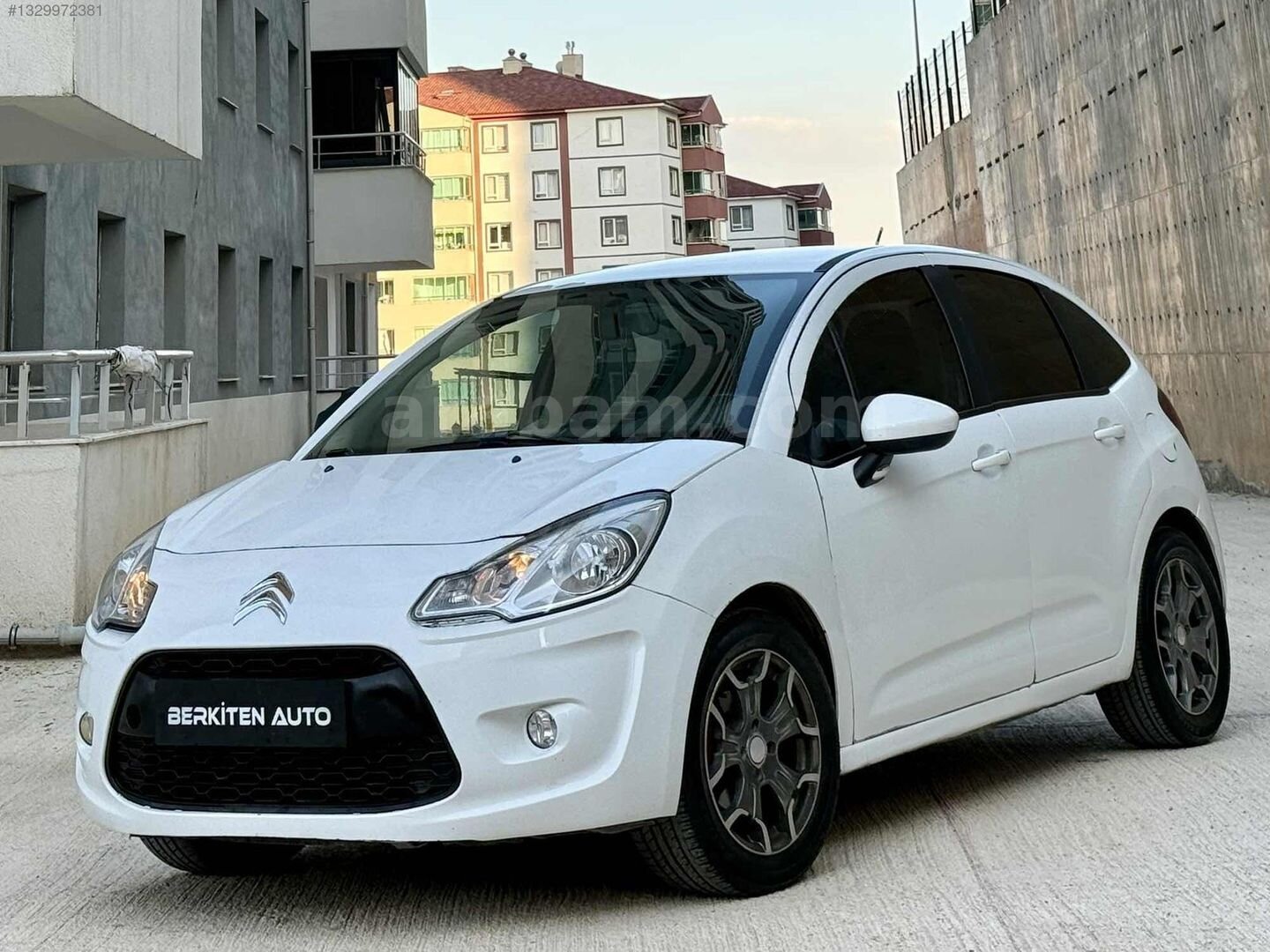 Galeriden Citroen C3 1.4 HDi Attraction 2011 Model Kırıkkale 270.000 km Beyaz 3