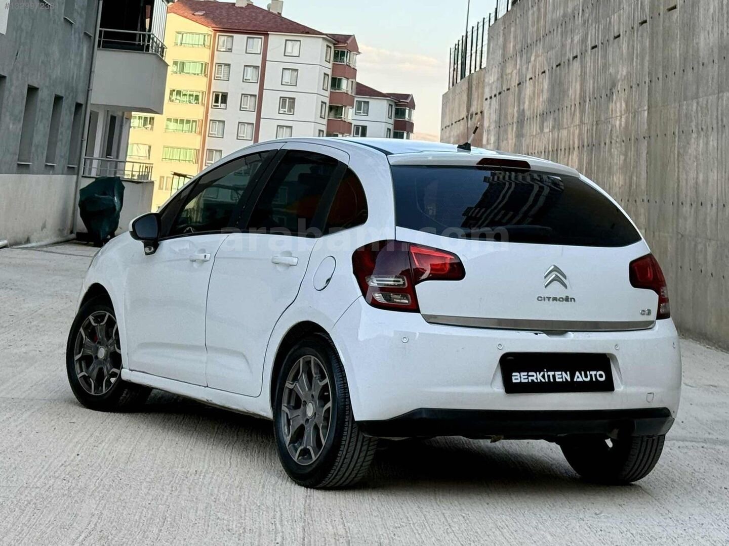 Galeriden Citroen C3 1.4 HDi Attraction 2011 Model Kırıkkale 270.000 km Beyaz 6