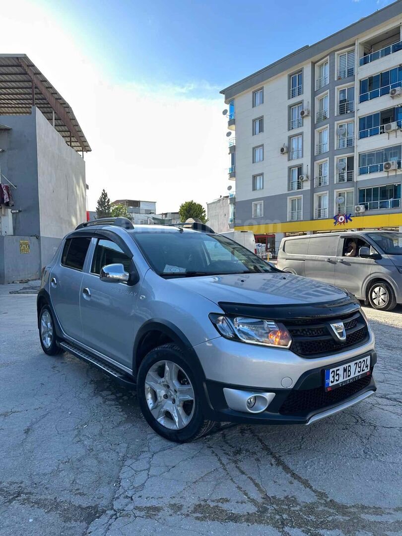 Sahibinden Dacia Sandero 1.5 dCi Stepway 2015 Model İzmir 204.700 km Gri 6