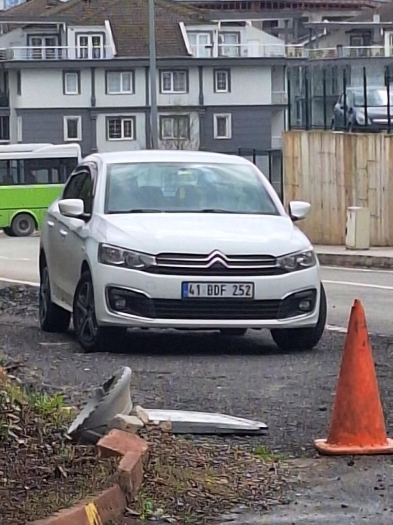 Sahibinden Citroen C-Elysée 1.5 BlueHDI Shine 2021 Model Kocaeli 108.000 km Beyaz 7