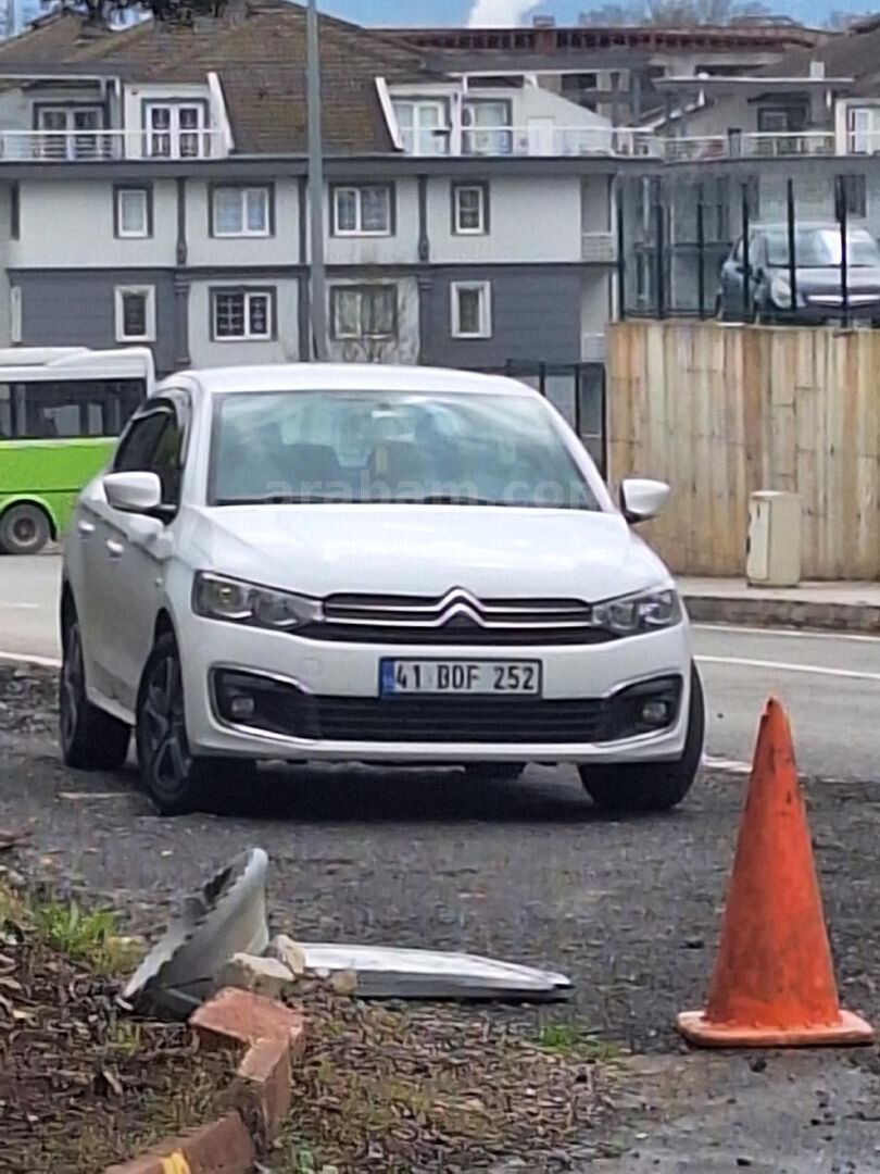 Sahibinden Citroen C-Elysée 1.5 BlueHDI Shine 2021 Model Kocaeli 108.000 km Beyaz 6