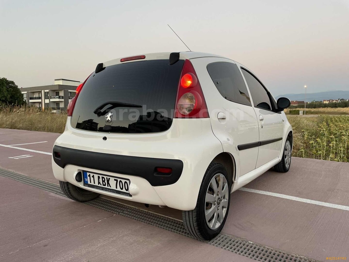 Galeriden Peugeot 107 1.0 Trendy 2009 Model Bursa 182.000 km Beyaz 5