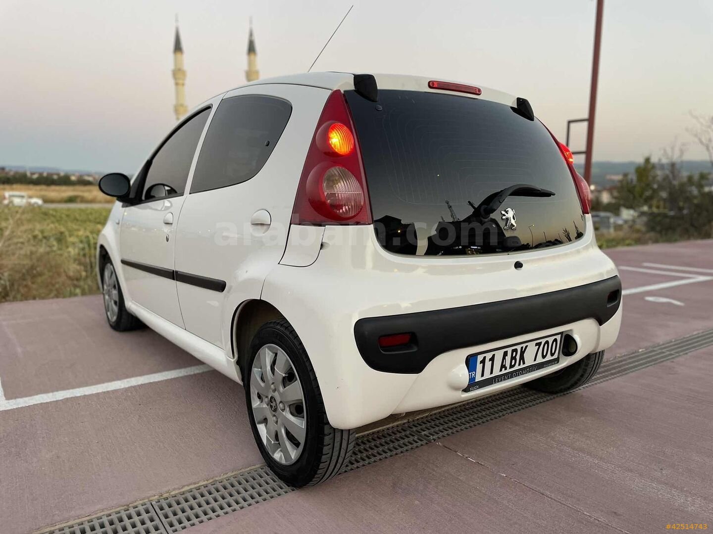 Galeriden Peugeot 107 1.0 Trendy 2009 Model Bursa 182.000 km Beyaz 7
