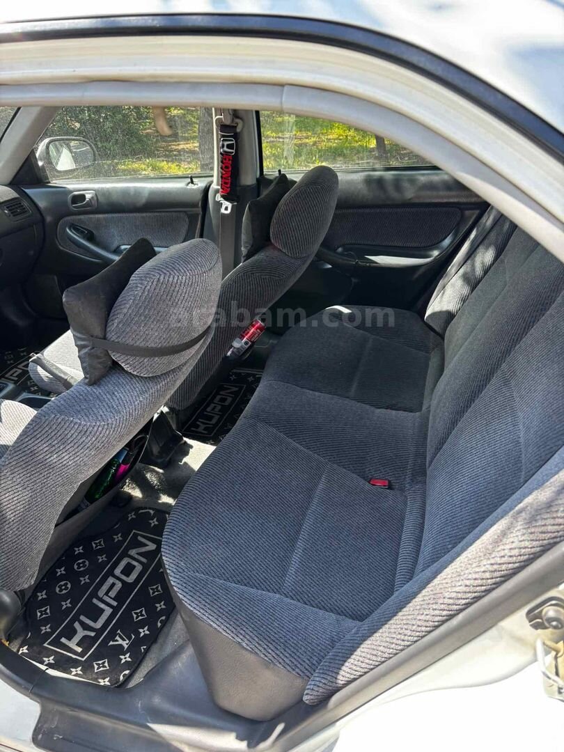 Sahibinden Honda Civic 1.6 i ES 1998 Model Ankara 342.000 km Beyaz 6