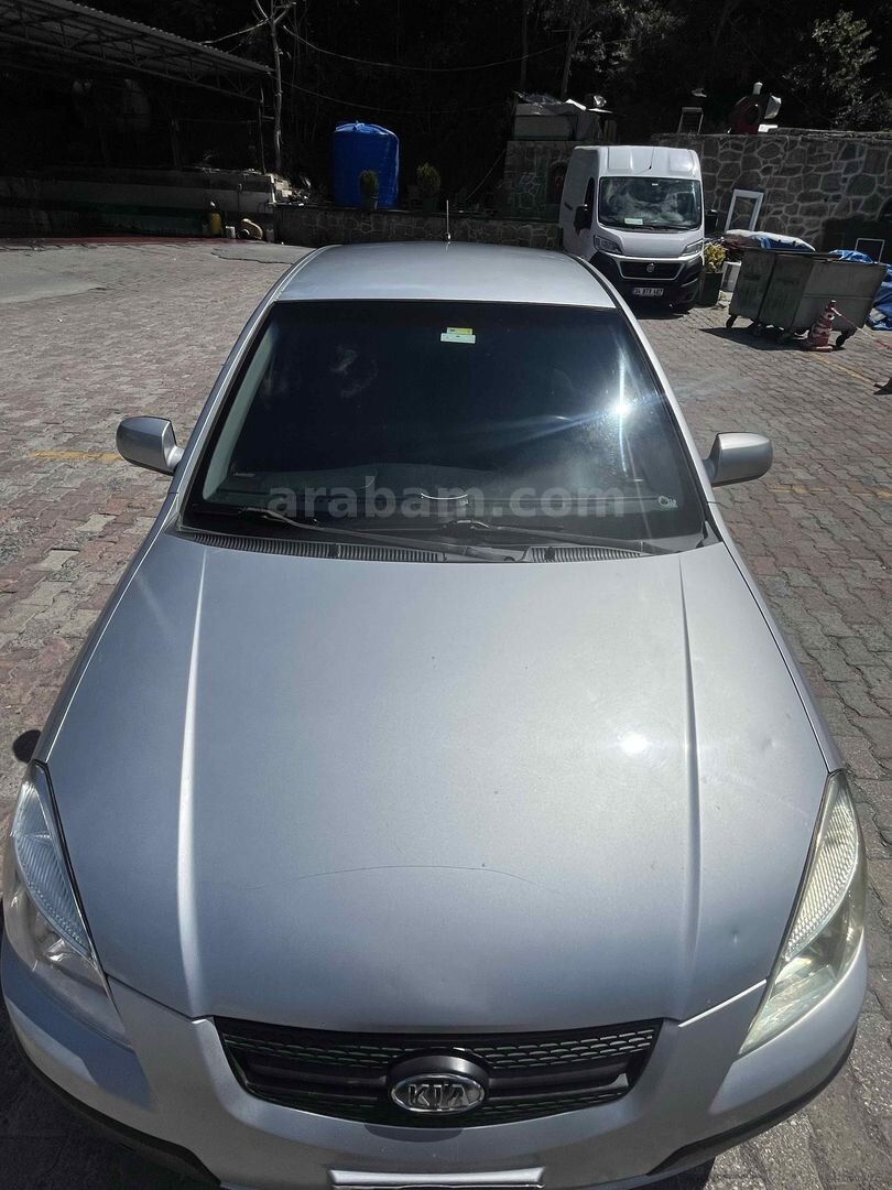 Sahibinden Kia Rio 1.5 CRDi EX Advance 2006 Model İstanbul 319.500 km Gri (Gümüş) 6