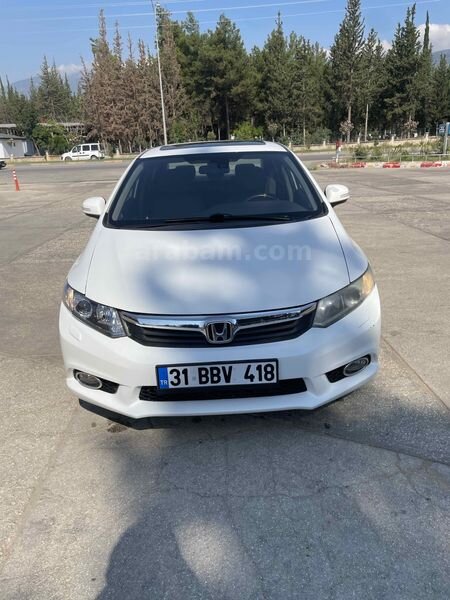 Sahibinden Honda Civic 1.6i VTEC Eco Elegance 2013 Model Hatay 243.000 km Beyaz 1