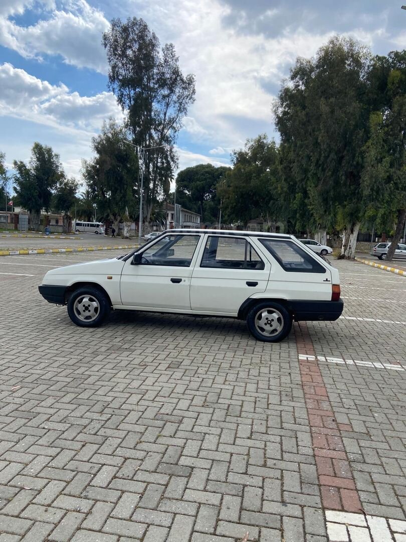 Sahibinden Skoda Forman LX 1993 Model Aydın 160.000 km Beyaz 5