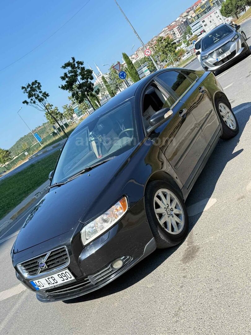 Sahibinden Volvo S40 1.6 D Dynamic 2008 Model İstanbul 321.000 km Siyah 1