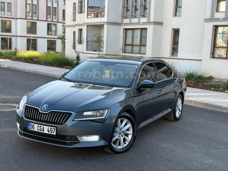 Sahibinden Skoda SuperB 1.6 TDI Style 2017 Model Gaziantep 308.000 km Gri