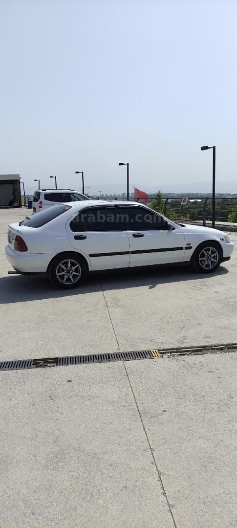 Sahibinden Honda Civic 1.6 LS 1997 Model Kocaeli 290.000 km Beyaz 3