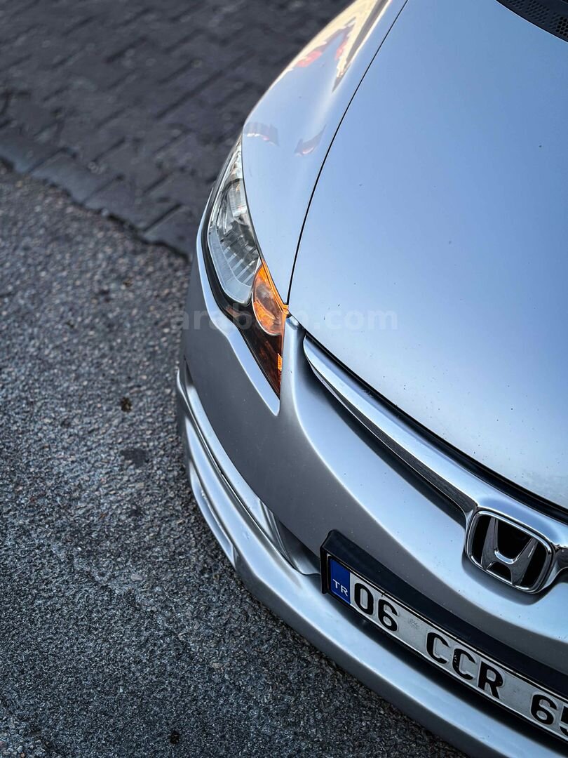 Sahibinden Honda Civic 1.6i VTEC Dream 2007 Model Ankara 282.000 km Gri (Gümüş) 1