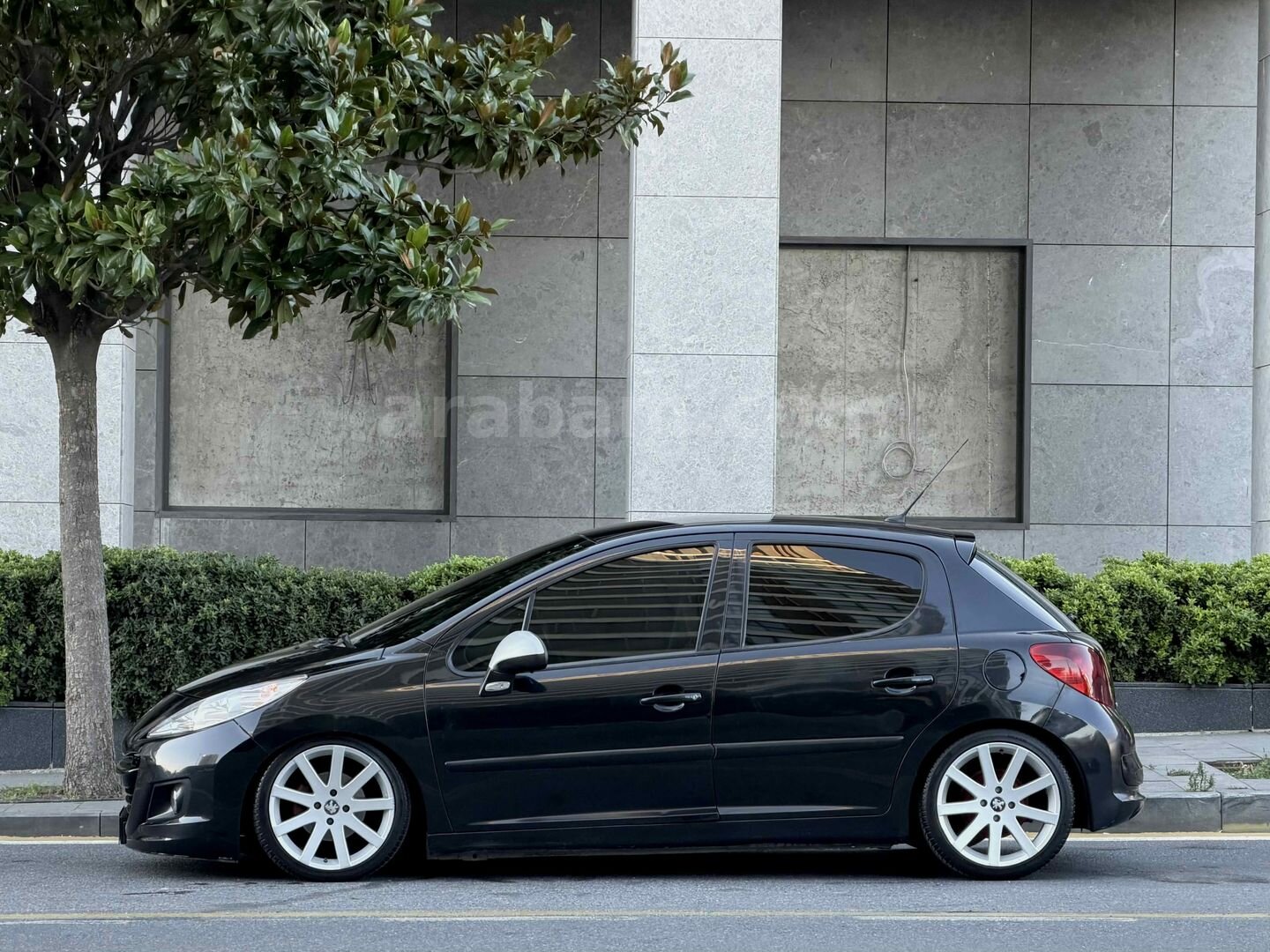 Sahibinden Peugeot 207 1.4 Trendy 2007 Model İstanbul 251.000 km Siyah 5