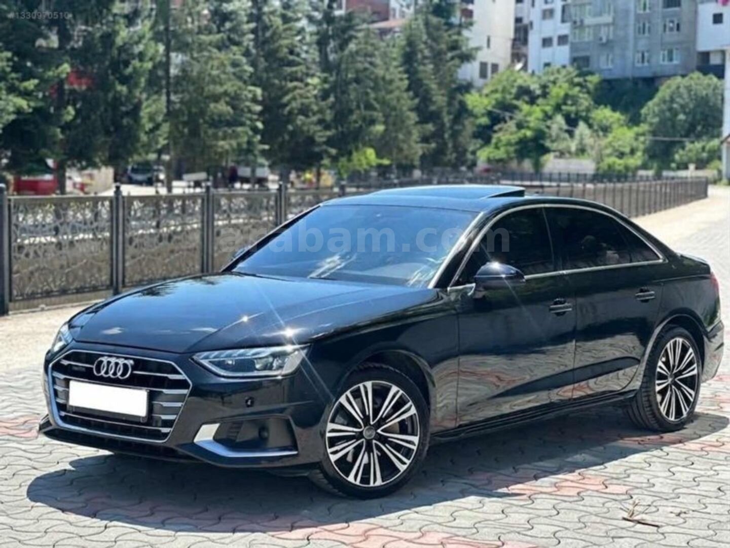Galeriden Audi A4 Sedan 40 TDI Quattro Advanced 2024 Model Samsun 80.000 km Siyah 1