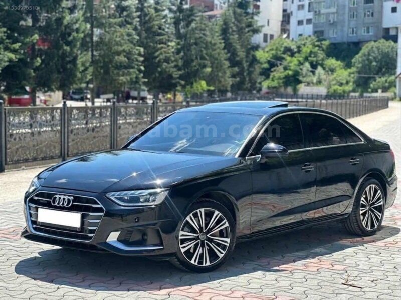 Galeriden Audi A4 Sedan 40 TDI Quattro Advanced 2024 Model Samsun 80.000 km Siyah