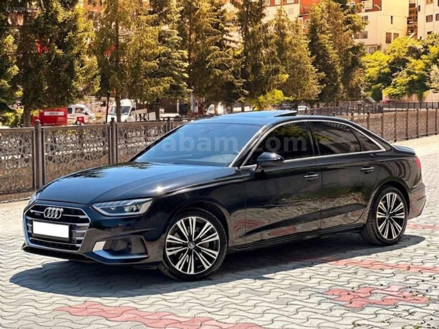 Galeriden Audi A4 Sedan 40 TDI Quattro Advanced 2024 Model Samsun 80.000 km Siyah 2