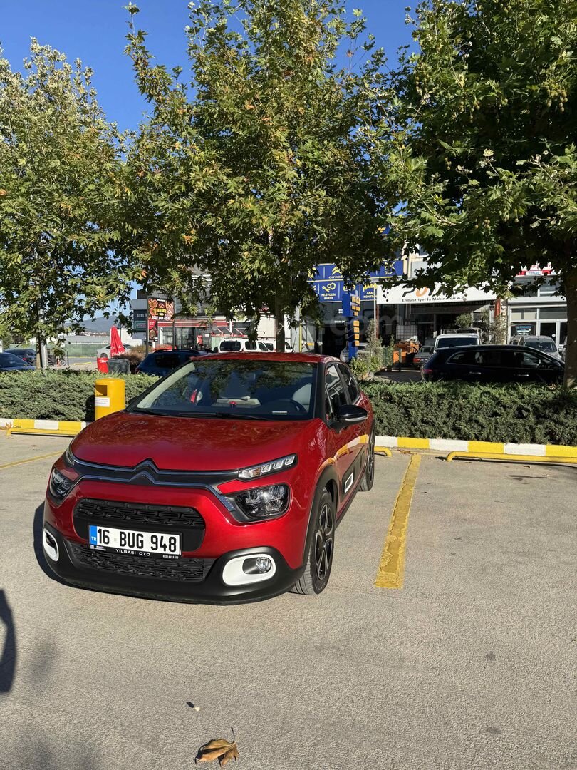 Sahibinden Citroen C3 1.2 PureTech Feel Bold 2024 Model Bursa 37.450 km Kırmızı 3