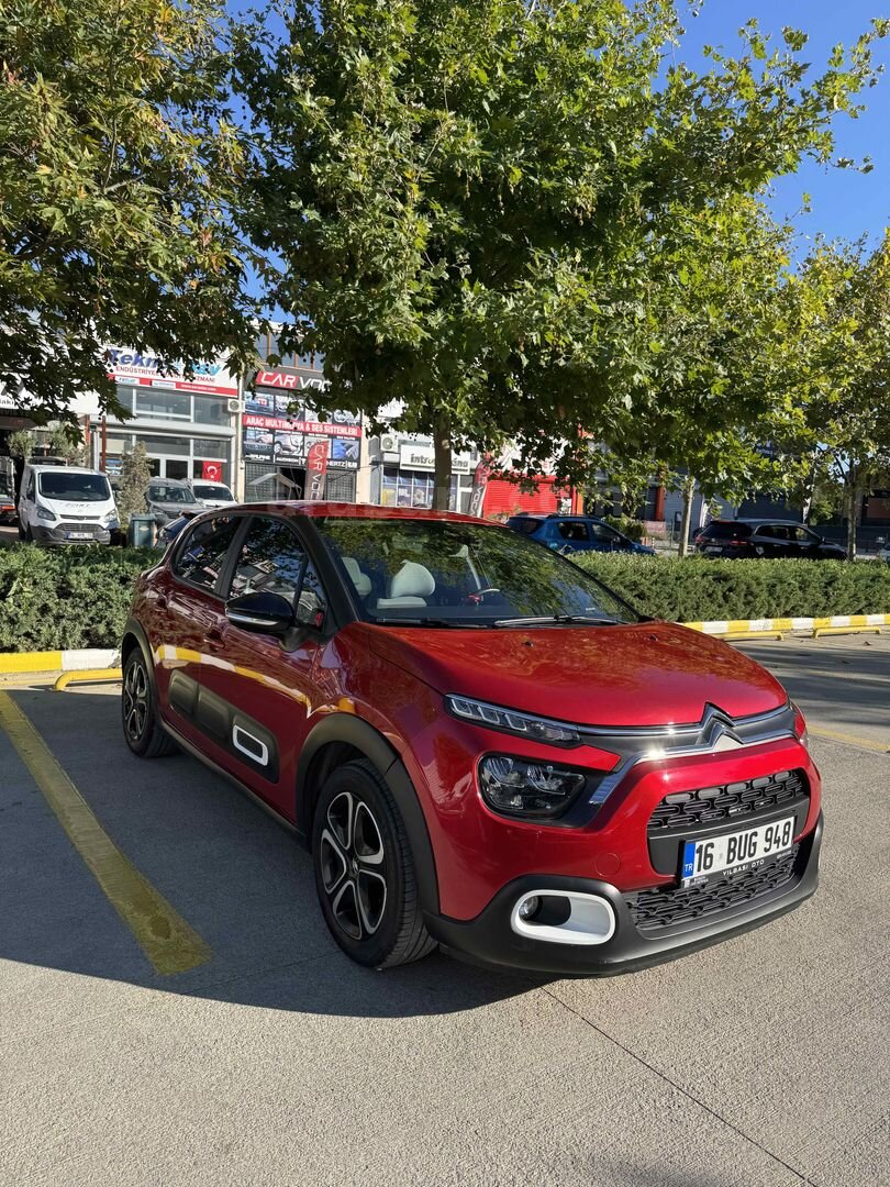 Sahibinden Citroen C3 1.2 PureTech Feel Bold 2024 Model Bursa 37.450 km Kırmızı 4