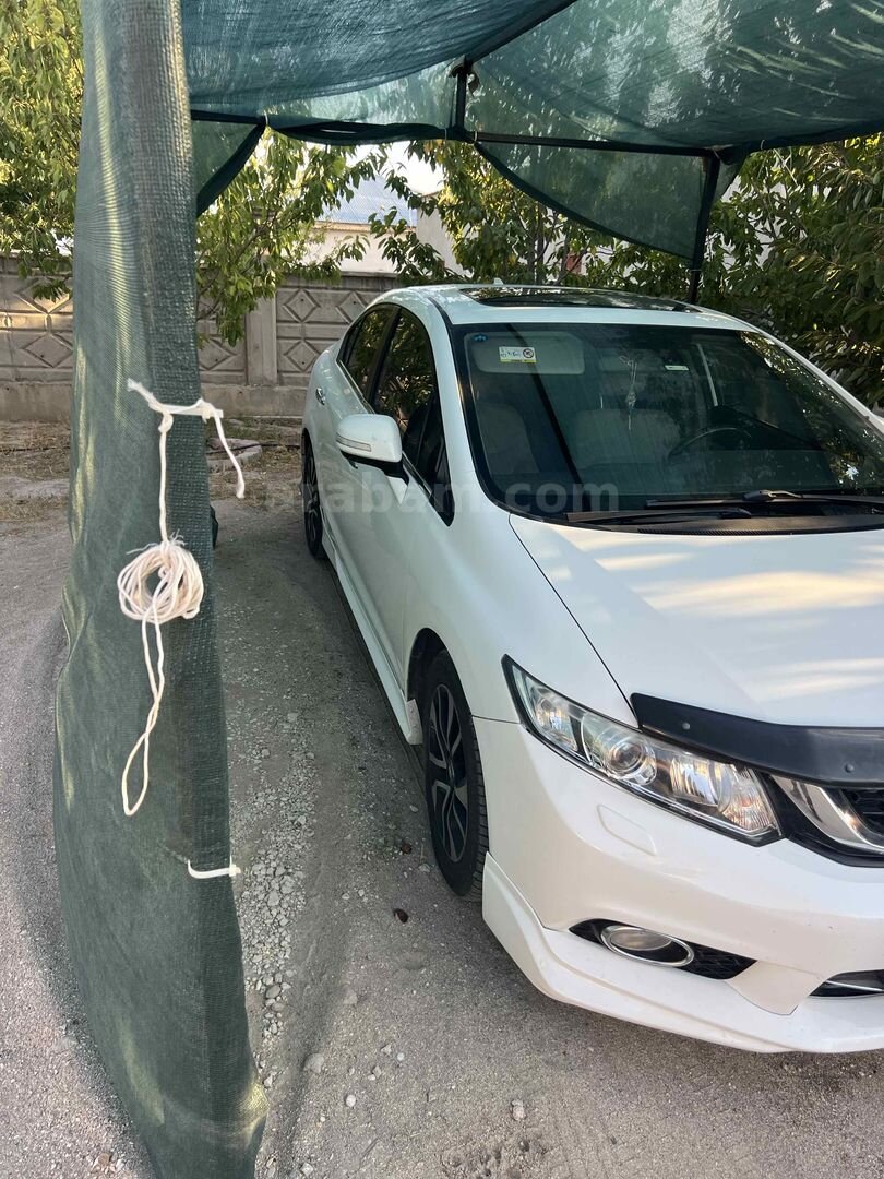 Sahibinden Honda Civic 1.6i VTEC Eco Elegance 2015 Model Konya 190.000 km Beyaz 5