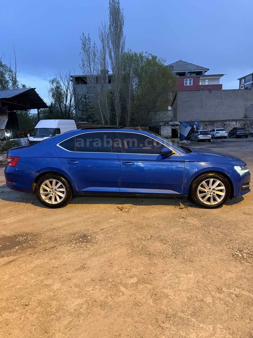 Sahibinden Skoda SuperB 1.5 TSI Elite 2019 Model Kars 69.000 km Mavi 5