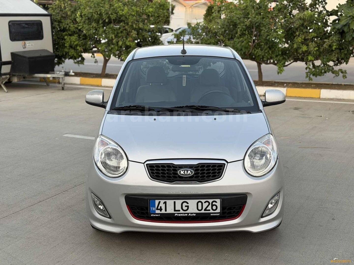 Galeriden Kia Picanto 1.1 Hiper 2011 Model Antalya 119.000 km Gri 2
