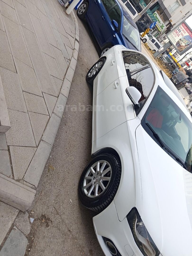 Sahibinden Audi A4 Sedan 1.8 TFSI 2009 Model Van 303.000 km Beyaz 7