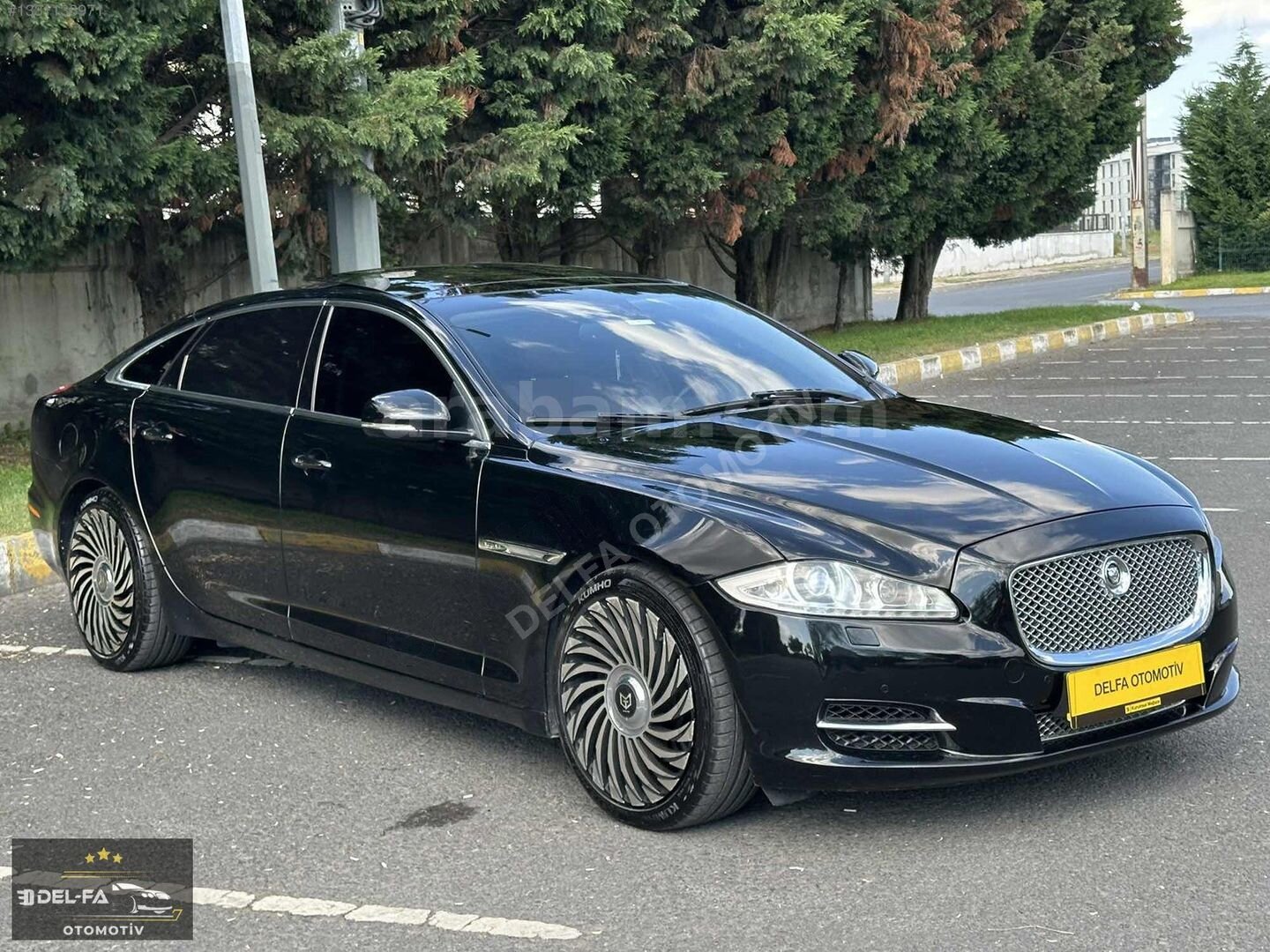 Galeriden Jaguar XJ 3.0 D Portfolio 2011 Model Tekirdağ 280.000 km Siyah 6