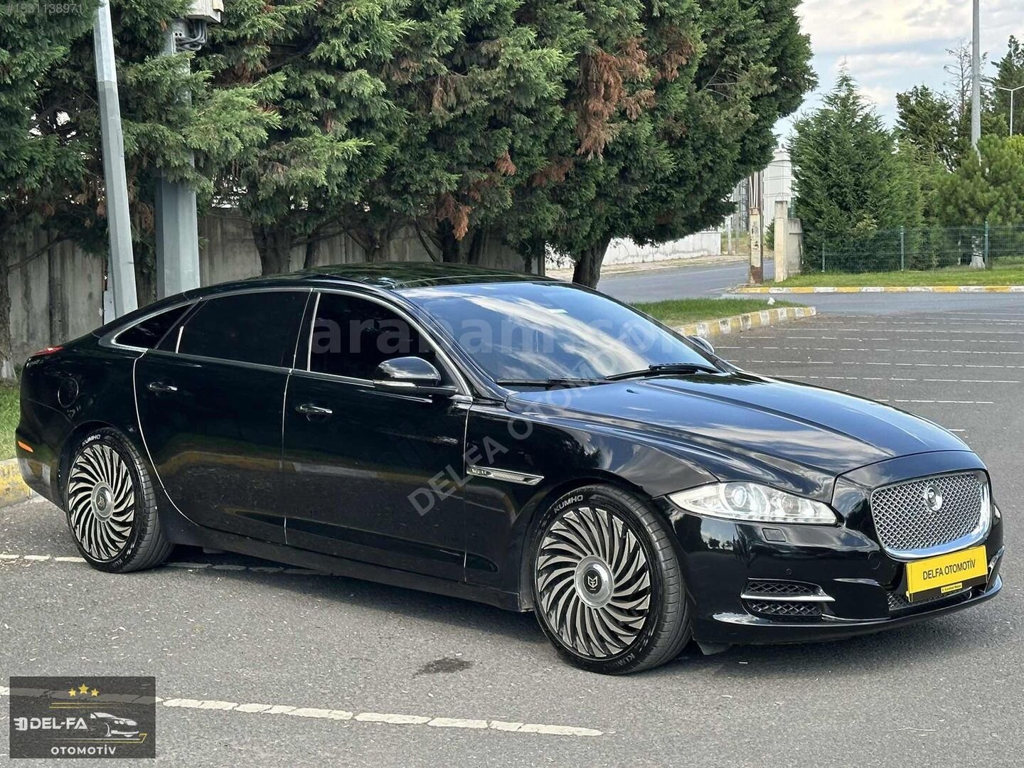 Galeriden Jaguar XJ 3.0 D Portfolio 2011 Model Tekirdağ 280.000 km Siyah 7