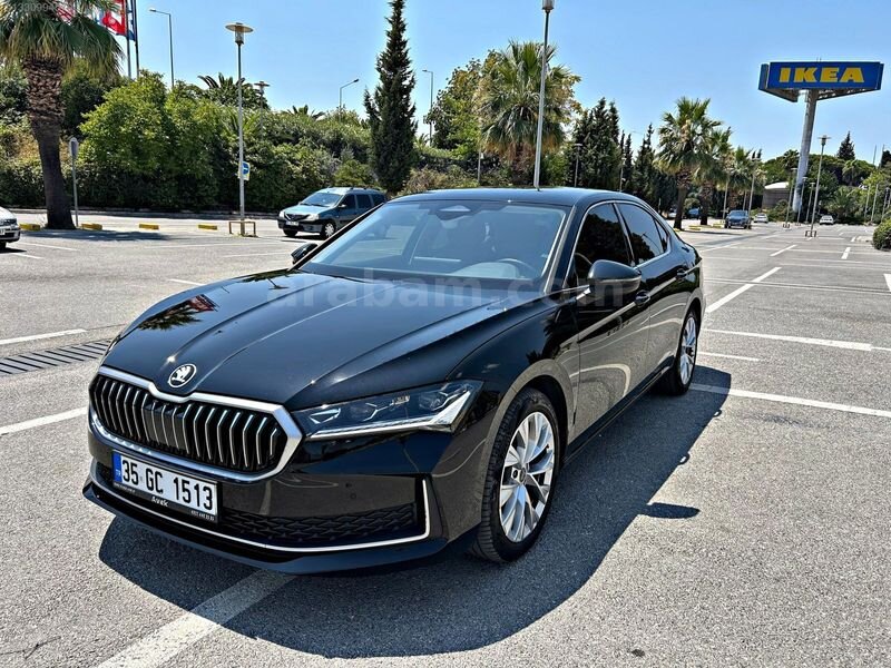 Galeriden Skoda SuperB 1.5 TSI Prestige 2025 Model İzmir 39.800 km Siyah