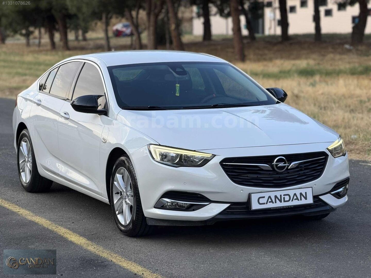 Galeriden Opel Insignia 1.6 CDTI Grand Sport Design 2017 Model Tekirdağ 158.000 km Beyaz 5