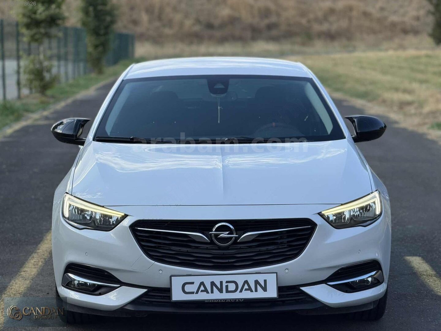Galeriden Opel Insignia 1.6 CDTI Grand Sport Design 2017 Model Tekirdağ 158.000 km Beyaz 2