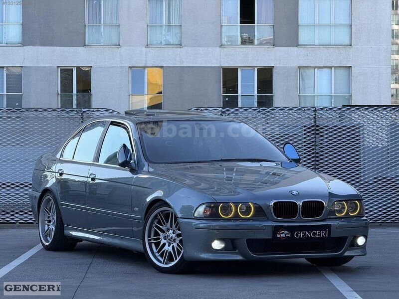 Galeriden BMW 5 Serisi 520i Standart 2001 Model İstanbul 341.000 km Yeşil