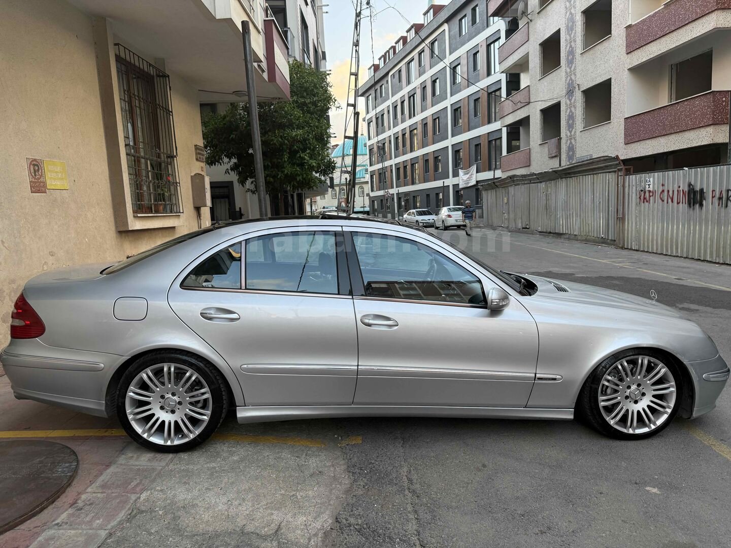 Sahibinden Mercedes - Benz E 200 Kompressor Avantgarde 2006 Model İstanbul 380.000 km Gri (Gümüş) 5