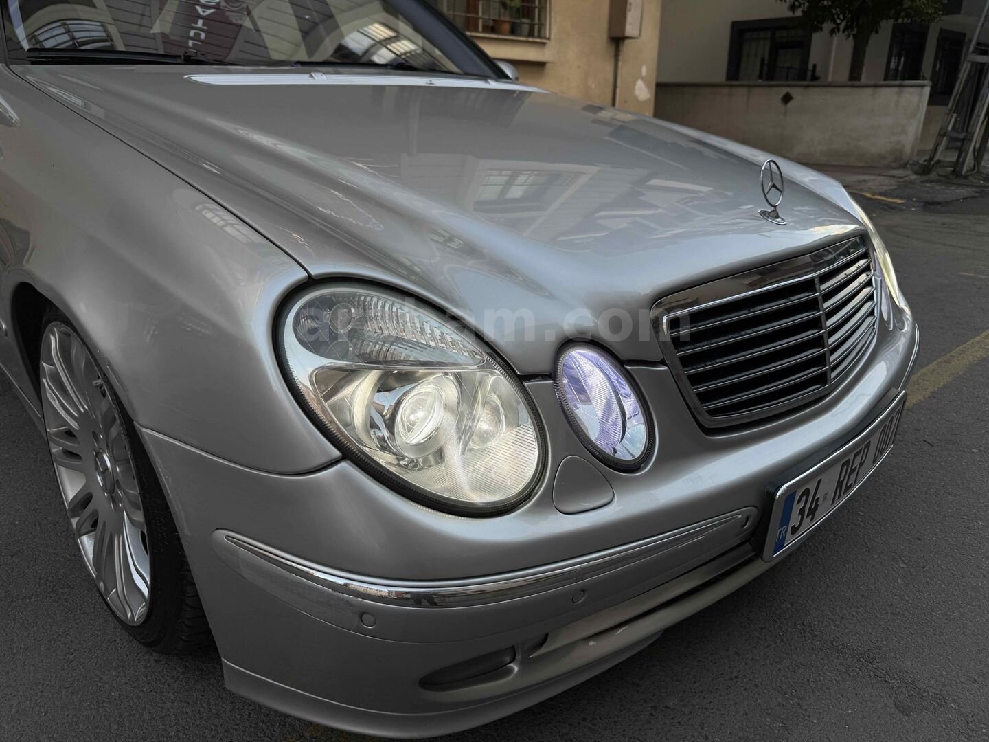 Sahibinden Mercedes - Benz E 200 Kompressor Avantgarde 2006 Model İstanbul 380.000 km Gri (Gümüş) 4