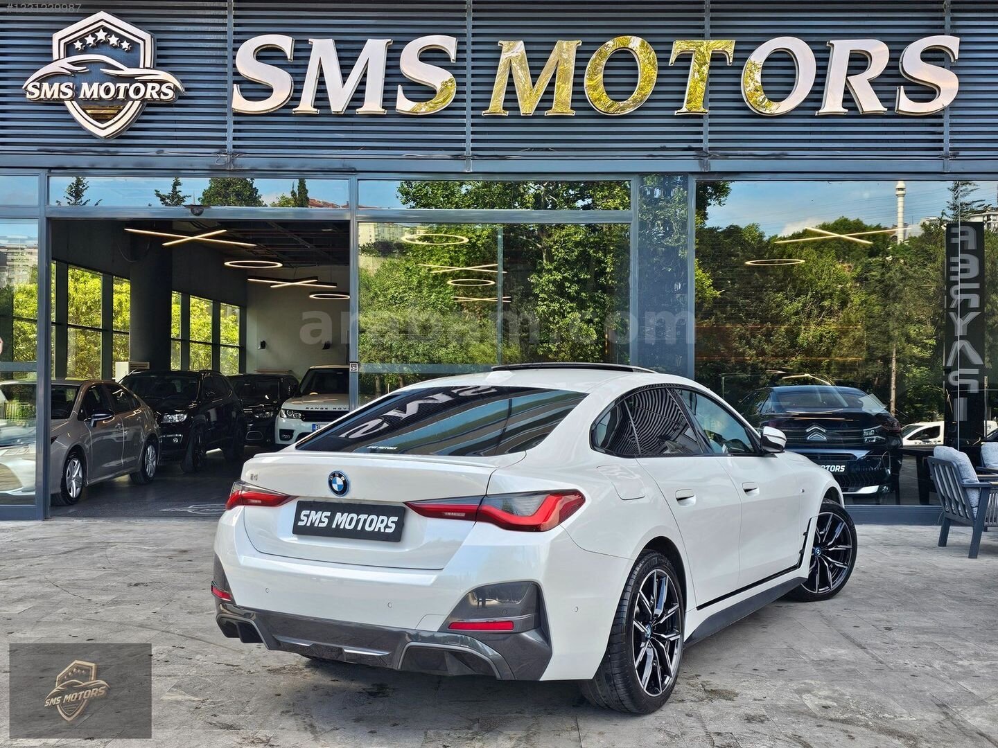 Galeriden BMW i Serisi i4 eDrive 40 M Sport 2024 Model İstanbul 29.500 km Beyaz 7