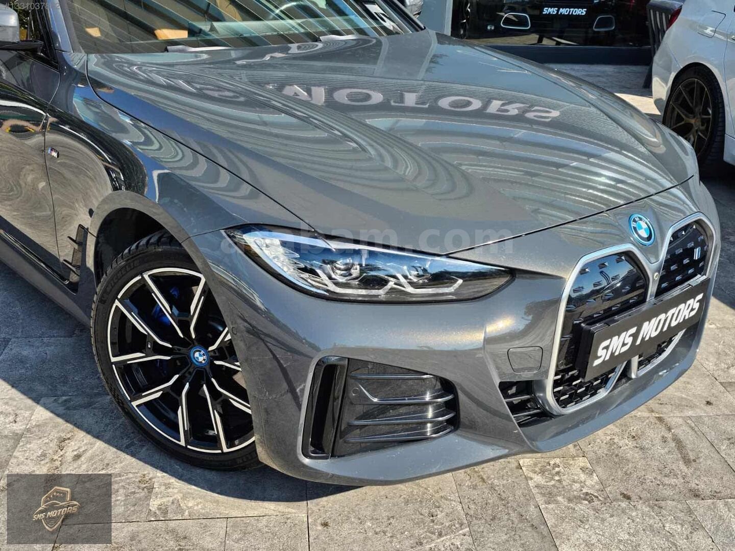 Galeriden BMW i Serisi i4 eDrive 40 Edition M Sport 2024 Model İstanbul 39.195 km Gri 5