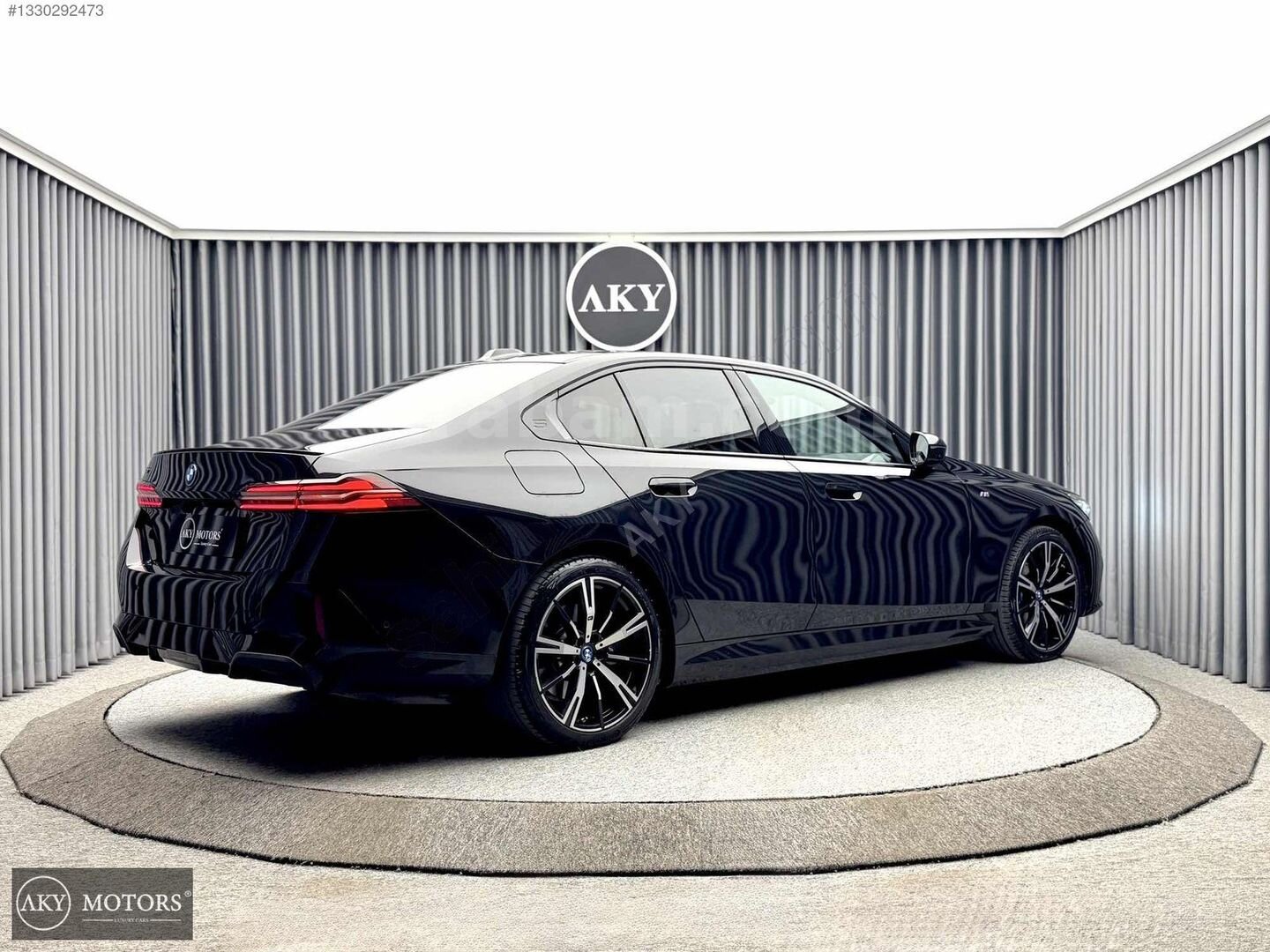 Galeriden BMW i Serisi i5 eDrive 40 M Sport 2023 Model İzmir 14.000 km Siyah 7