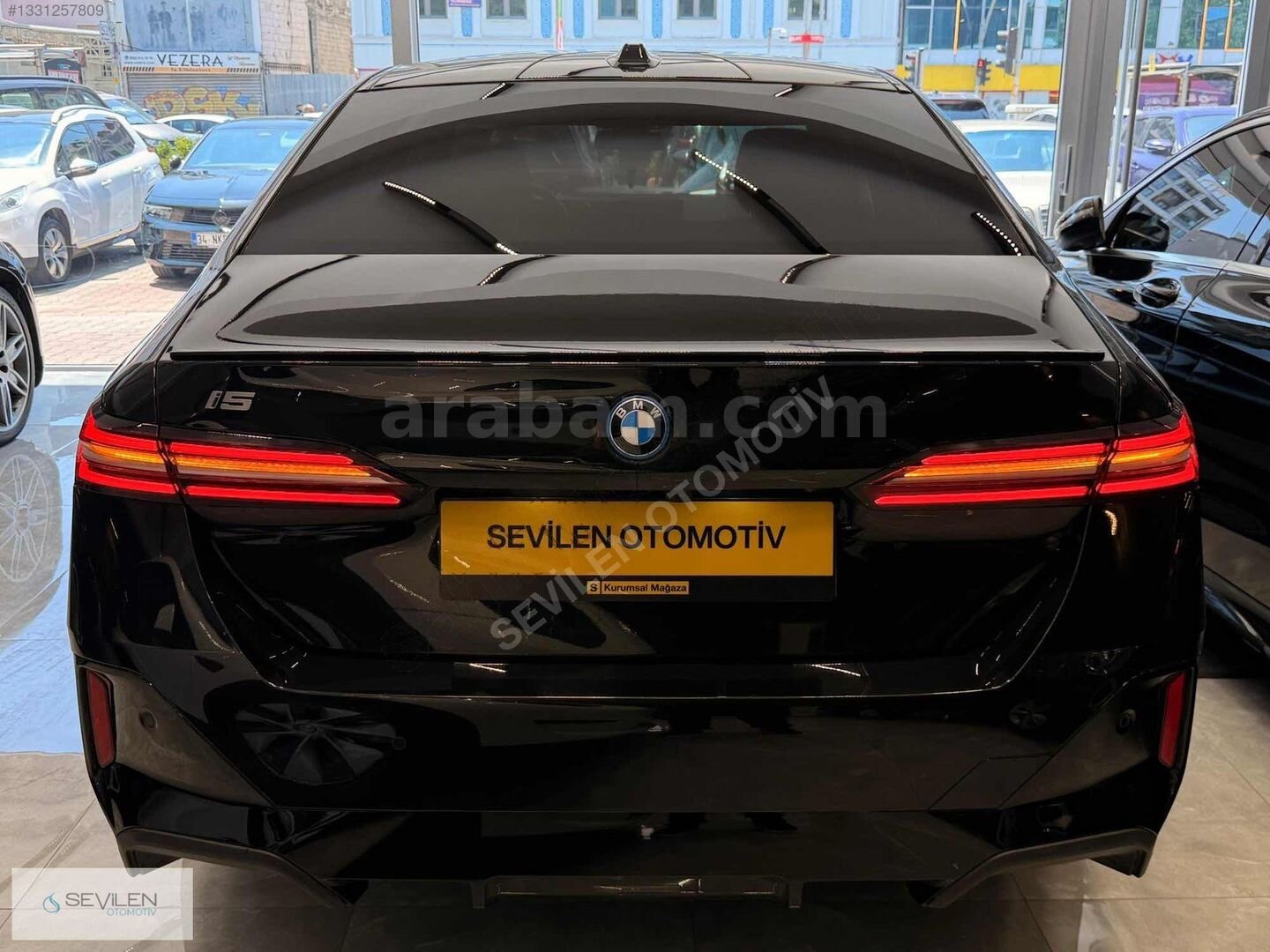 Galeriden BMW i Serisi i5 eDrive 40 M Sport 2024 Model İstanbul 33.500 km Siyah 4