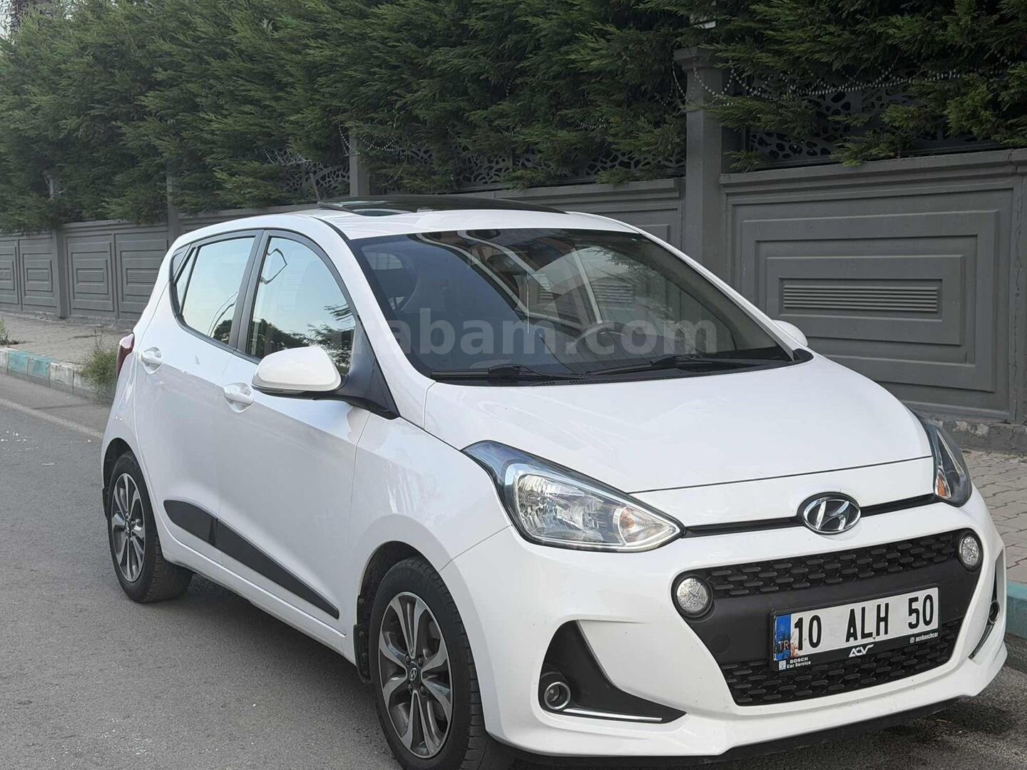 Galeriden Hyundai i10 1.2 D-CVVT Elite 2019 Model Tekirdağ 25.000 km Beyaz 3