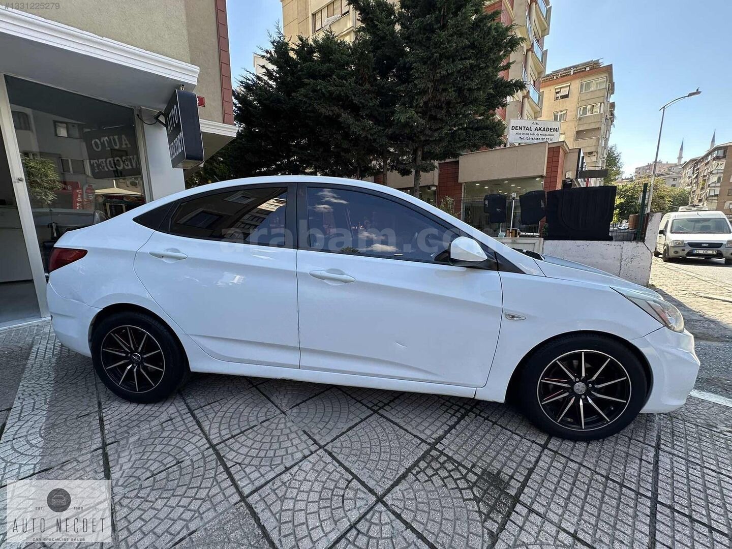 Galeriden Hyundai Accent Blue 1.6 CRDI Mode 2015 Model İstanbul 190.000 km Beyaz 5